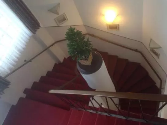 ペンション Lessinghof