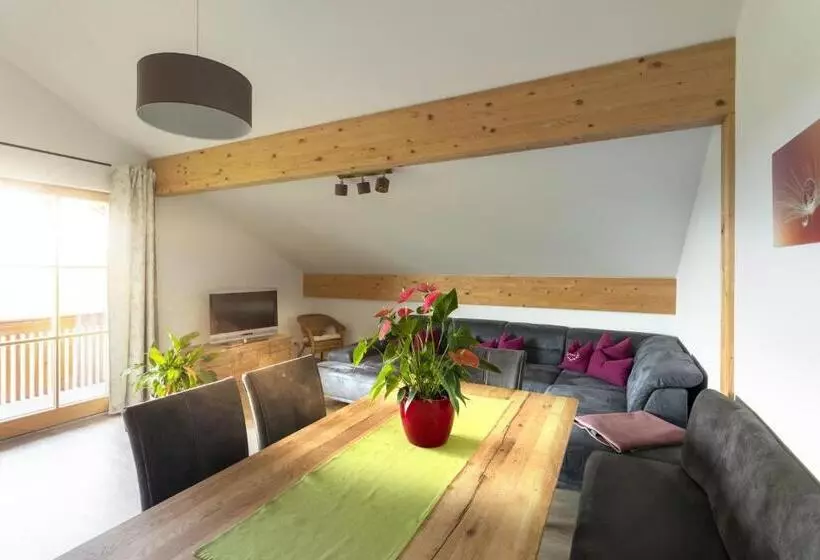 Отель Pension Bernhardhof