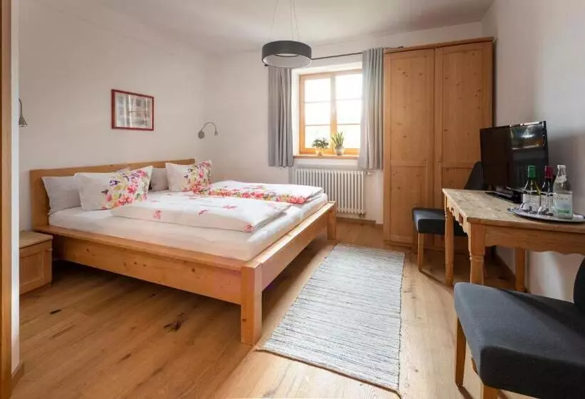 Отель Pension Bernhardhof