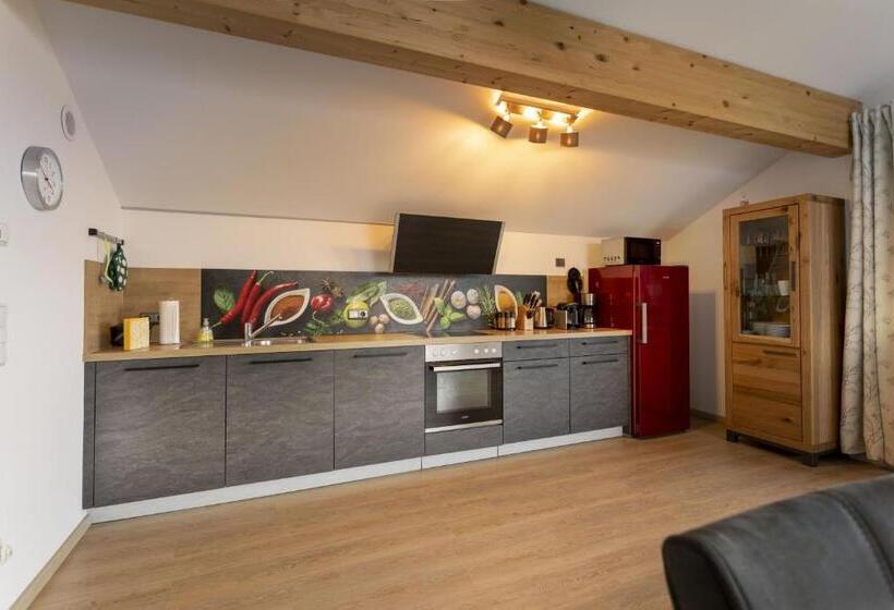 فندق Pension Bernhardhof