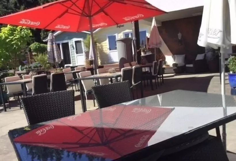 Отель Zu Jeddelohs Lodge