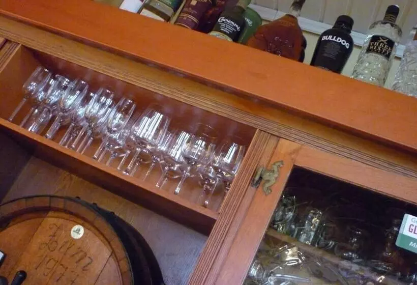 Отель Zu Jeddelohs Lodge