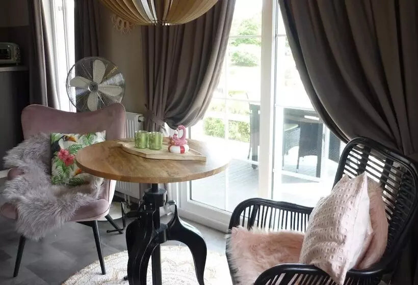 Отель Zu Jeddelohs Lodge