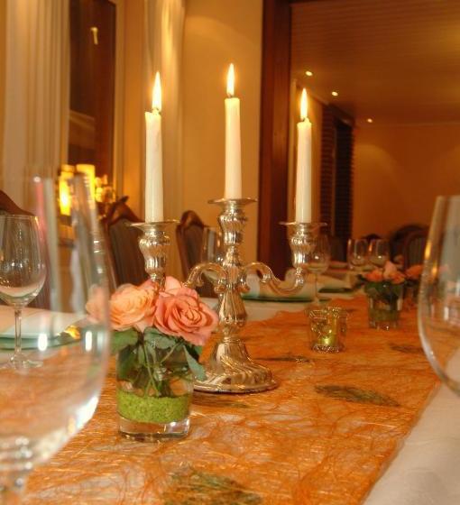 فندق Zum Alten Friederich