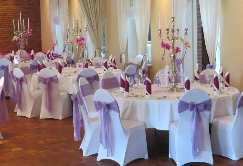 בית מלון כפרי Zum Alten Friederich