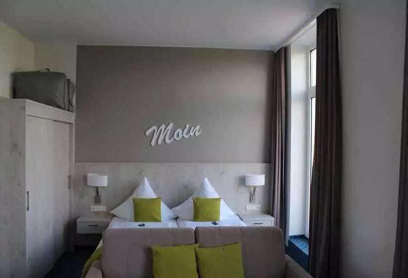 Inselhotel Rote Erde