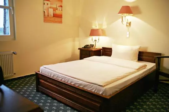 酒店 Freizeitund Tagungs Messehof  Nahe Hannover