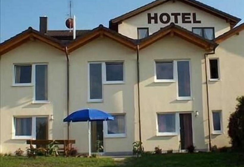 بنسيون Landgasthof Traube