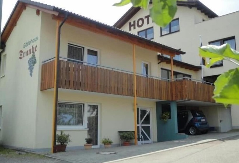 بنسيون Landgasthof Traube
