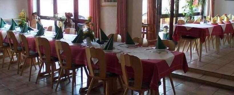 بنسيون Landgasthof Traube