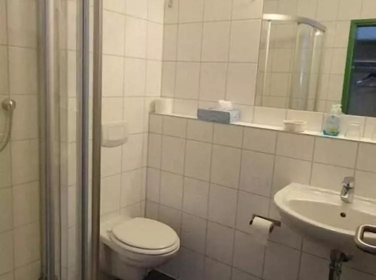 ペンション Landgasthof Traube