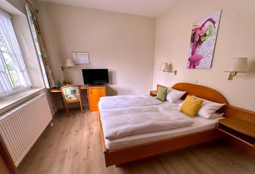 بنسيون Landhotel Vessens Hoff