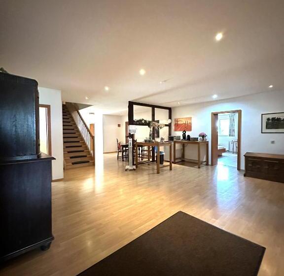 بنسيون Landhotel Vessens Hoff