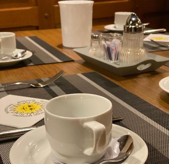 بنسيون Landhotel Vessens Hoff