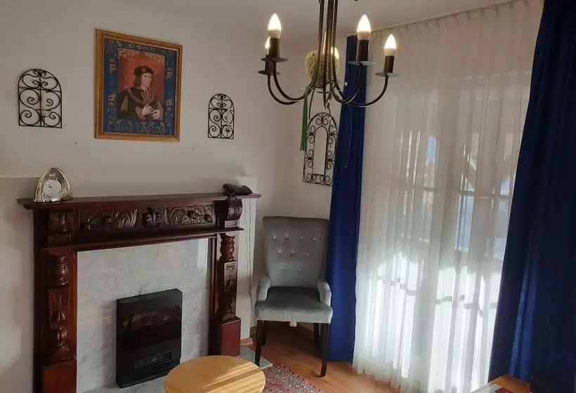 بنسيون Luchs Hostel Im Hirschen