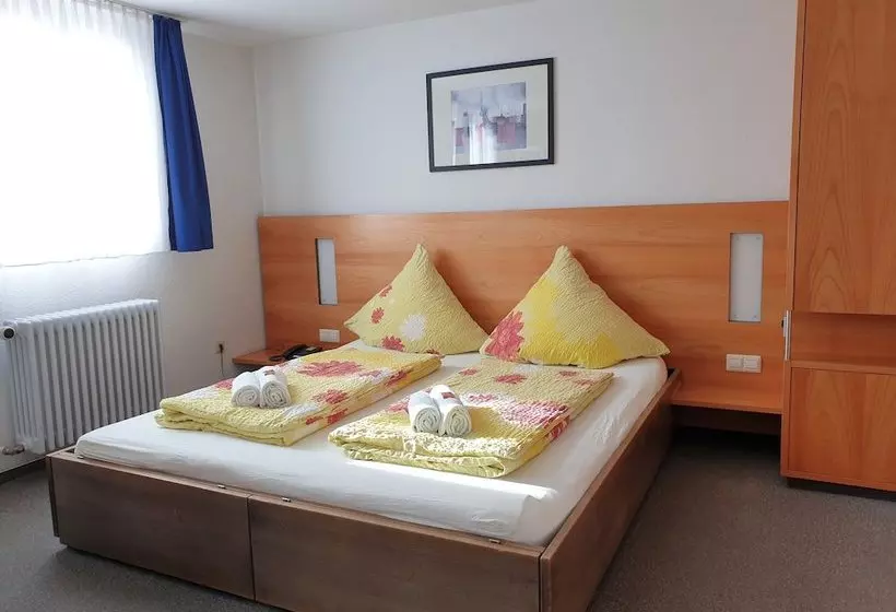 بنسيون Luchs Hostel Im Hirschen