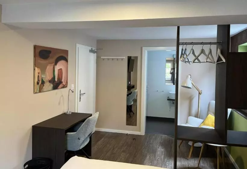 צימר Pension No 8