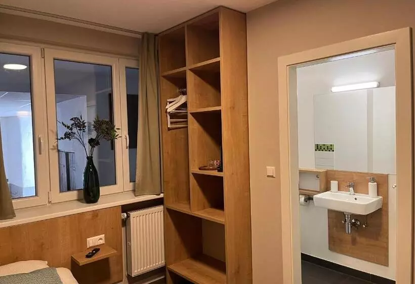 צימר Pension No 8