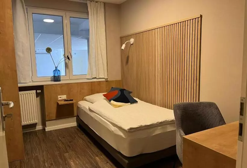 צימר Pension No 8