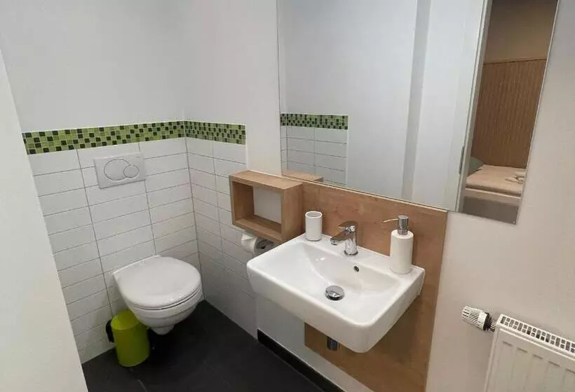 צימר Pension No 8