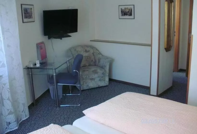 בית מלון כפרי Am Hindenburgplatz