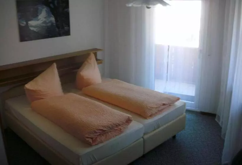 בית מלון כפרי Am Hindenburgplatz