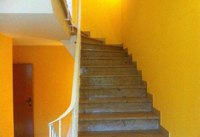 Hotel Bacchusstube Garni