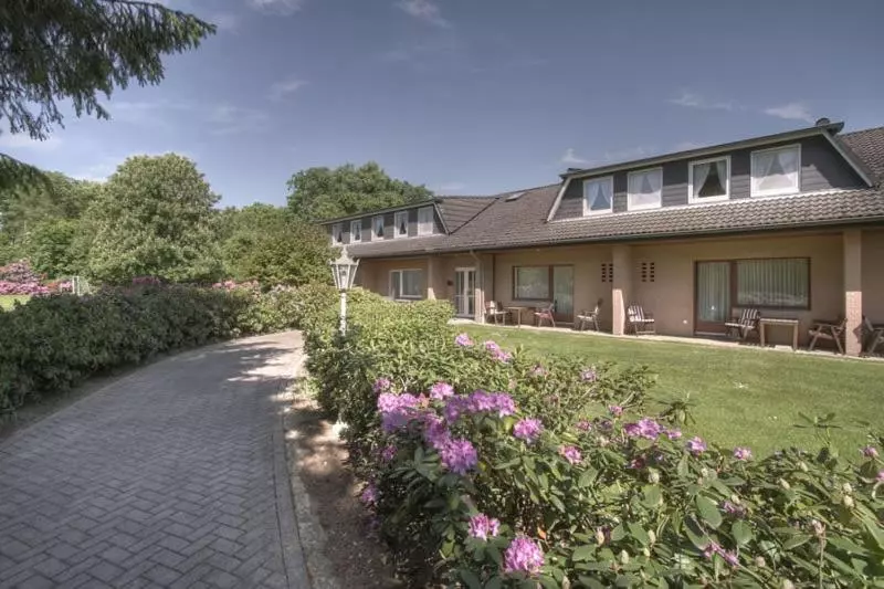 Отель Jeddinger Hof Land  Und Seminar