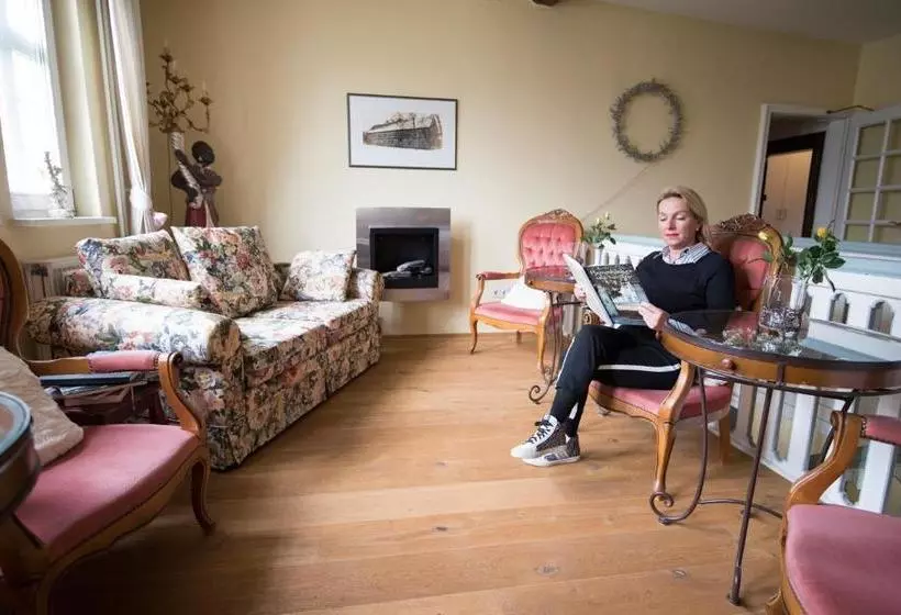 ホテル Kavaliershaus/schloss Bad Zwesten