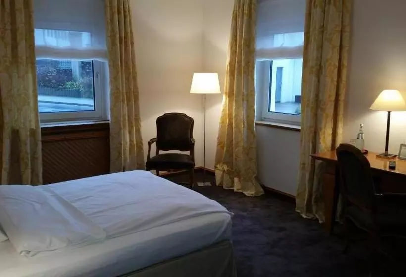 ホテル Townhouse  Das Kleine