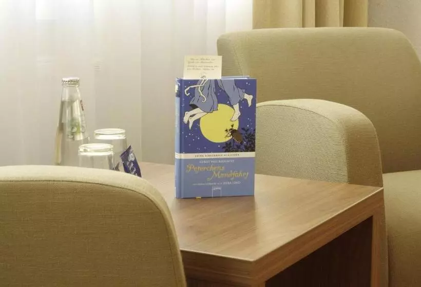 هتل Peterchens Mondfahrt