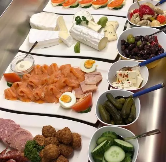 هتل Peterchens Mondfahrt