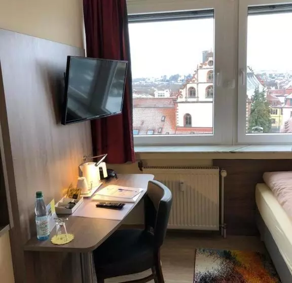 هتل Peterchens Mondfahrt