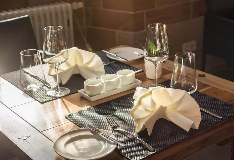 Schlosshotel Bergzaberner Hof