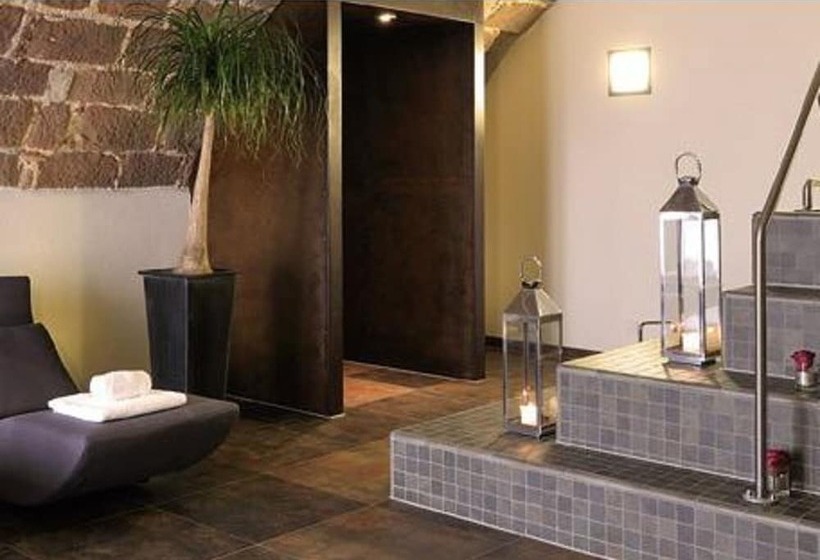 Schlosshotel Bergzaberner Hof