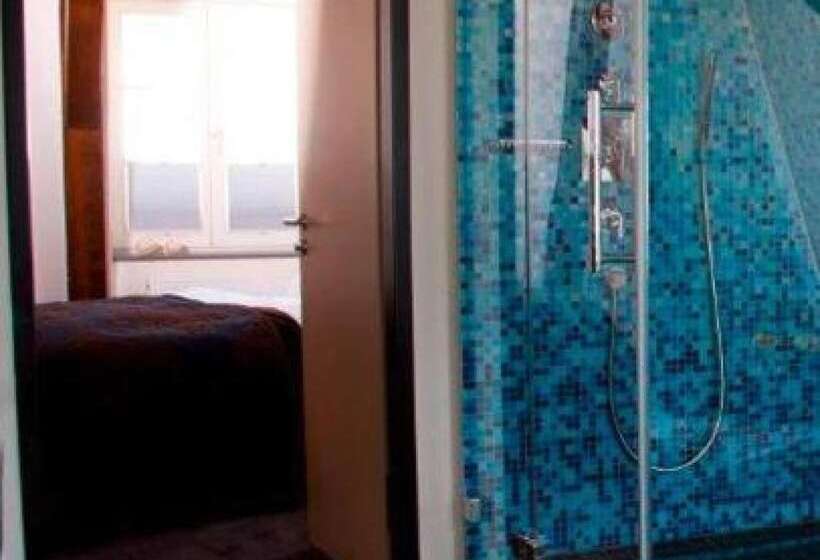 Schlosshotel Bergzaberner Hof