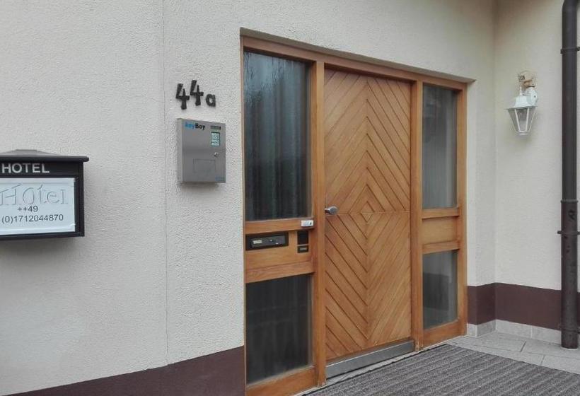 ホテル Am Hindenburgplatz