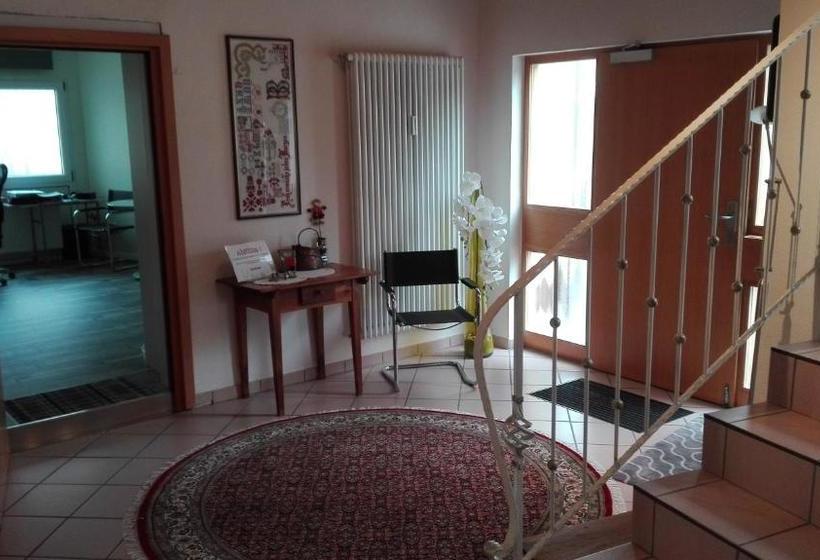 ホテル Am Hindenburgplatz