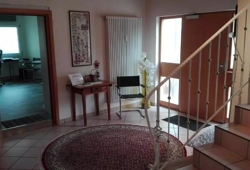 בית מלון כפרי Am Hindenburgplatz