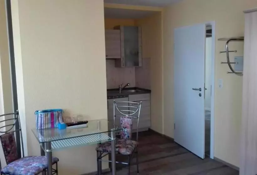 בית מלון כפרי Am Hindenburgplatz