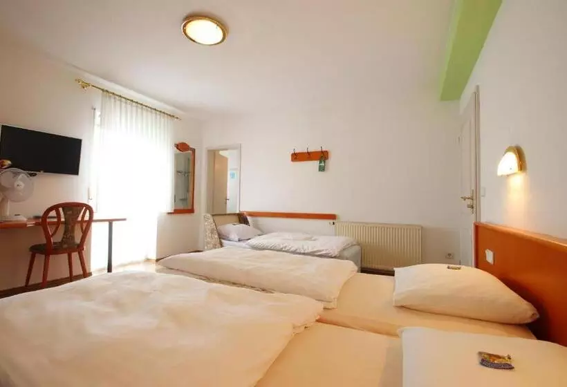 Pensão Dörfler Garni