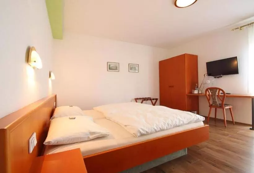 Pensão Dörfler Garni