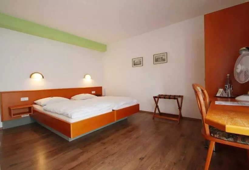 Pensão Dörfler Garni