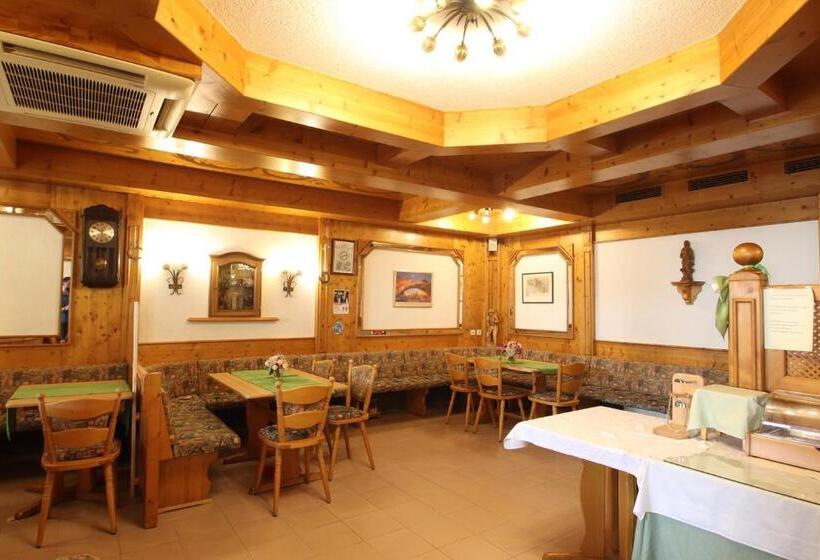 بنسيون Dörfler Garni