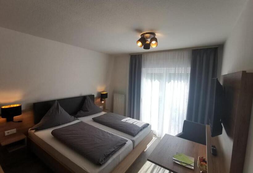 膳宿费 Grüner Baum Mit Restaurant & Wellness