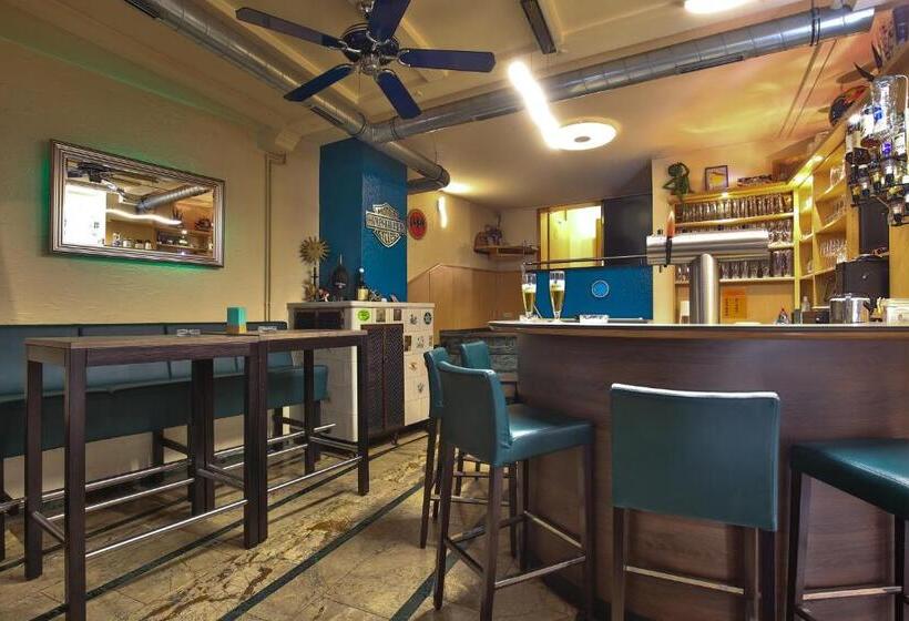 ペンション Landgasthof Zur Sonne