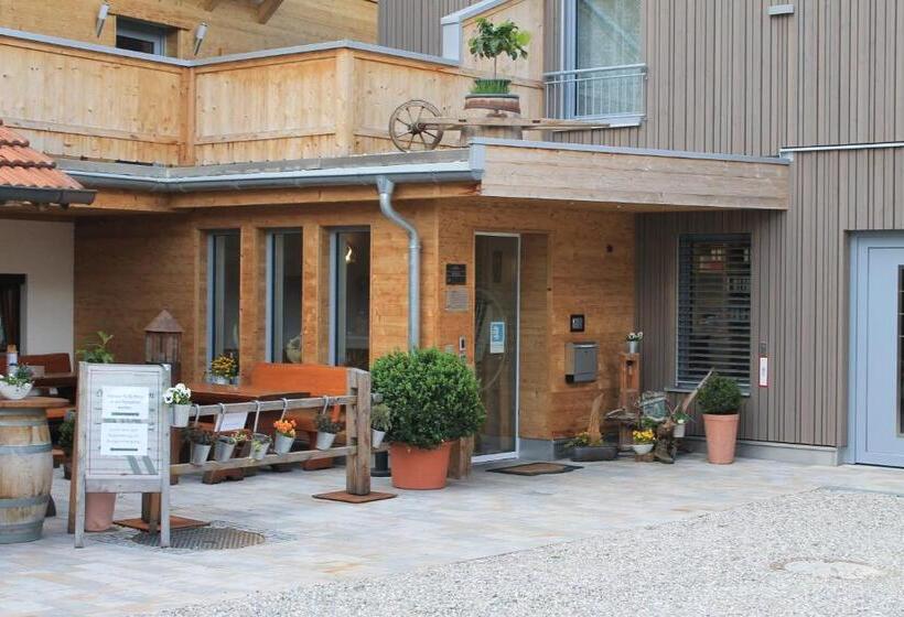 ペンション Restaurant Gasthaus Bonimeier