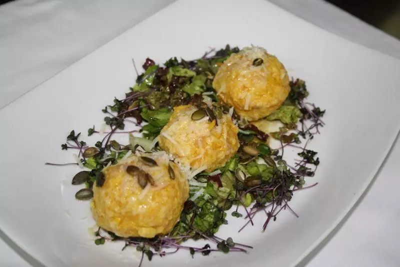 ペンション Restaurant Gasthaus Bonimeier