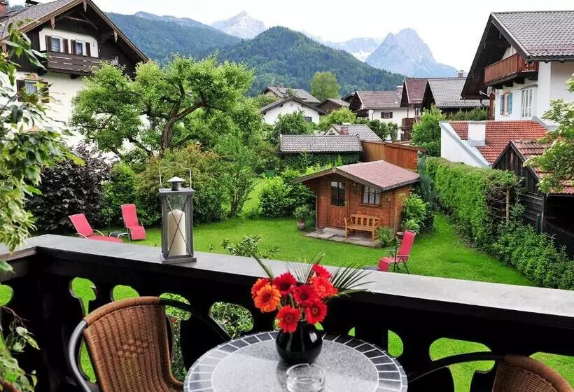 Weidegg   Hotel Garni