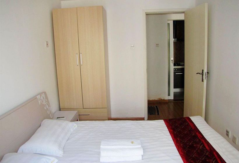 She & He Apartment(luohu Zunyu)